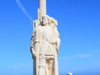 葡萄牙政府為卡布里奧國家紀念公園捐贈的高4.3米的巨型卡布里奧雕像。（攝影：李旭生）