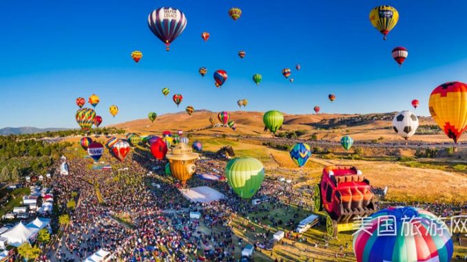 雷诺每年都举行全球最大的热气球比赛。（图片由Abbi Agency提供）