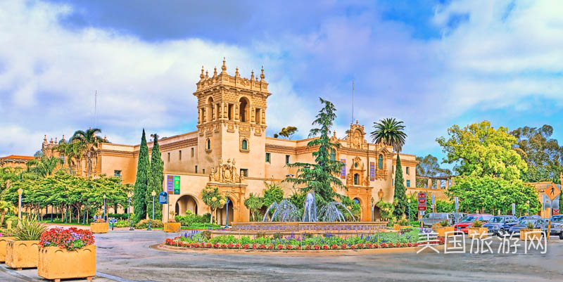 巴博雅公园（Balboa Park）是为1915年万国博览会建设的，富有西班牙风情。